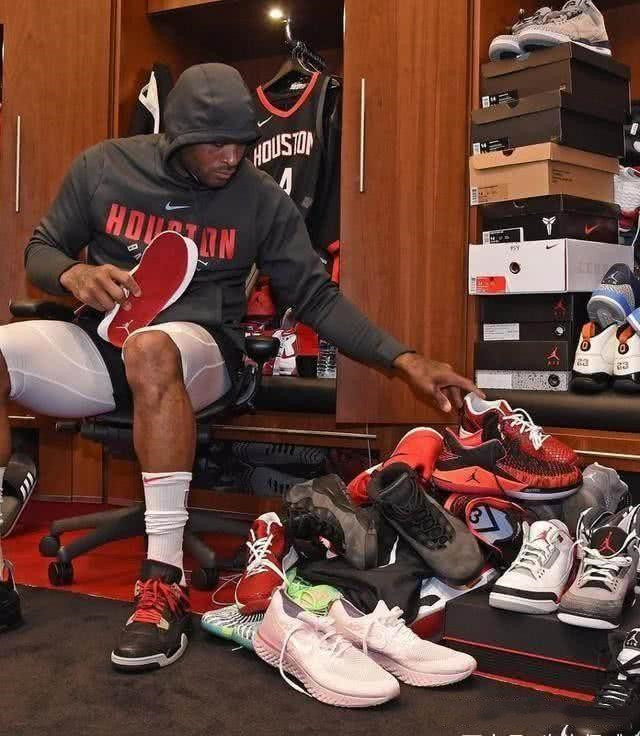 “苏超”决赛进行在即，人民海军泰州舰、南通舰为主队加油（“苏超”决战在即，人民海军泰州舰、南通舰为主队助威）