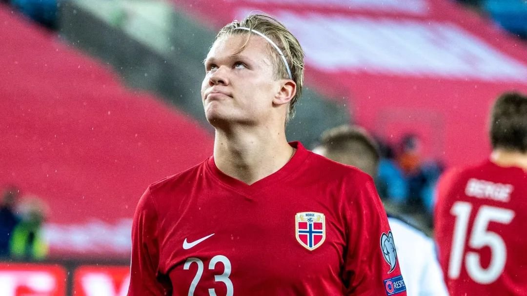 因为曾被纪律处罚，穆斯卡特无缘中超最佳教练候选（因纪律问题，穆斯卡特未入围中超最佳教练候选）