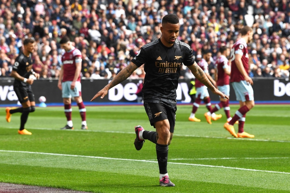 辽宁输江苏！双小外狂铁，本土球员无支点，江苏双外合砍51分！（辽宁不敌江苏：双小外手感冰冷、本土无支柱，江苏双外援合力轰下51分）