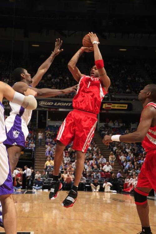 马拉多纳之子：孔蒂是足坛最成功的教练之一，批评他很荒谬（马拉多纳之子：孔蒂跻身足坛最成功教练行列，批评他纯属荒谬）