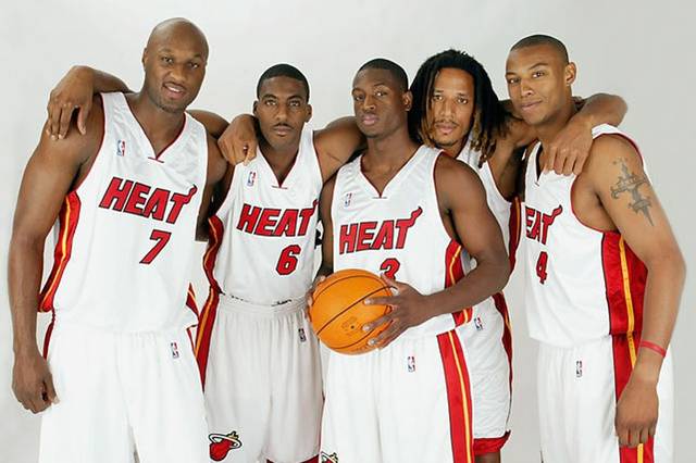 拉斯帕多里：巴萨与皇马都非常强大，但我觉得马竞同样出色（拉斯帕多里：巴萨皇马实力顶尖，马竞也不遑多让）