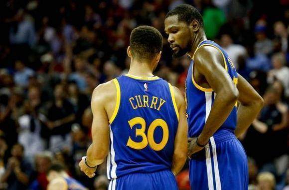 0-3！中国女排被淘汰主帅怒斥队员排球世锦赛无缘四强（0-3出局！中国女排无缘世锦赛四强 主帅赛后怒批队员）