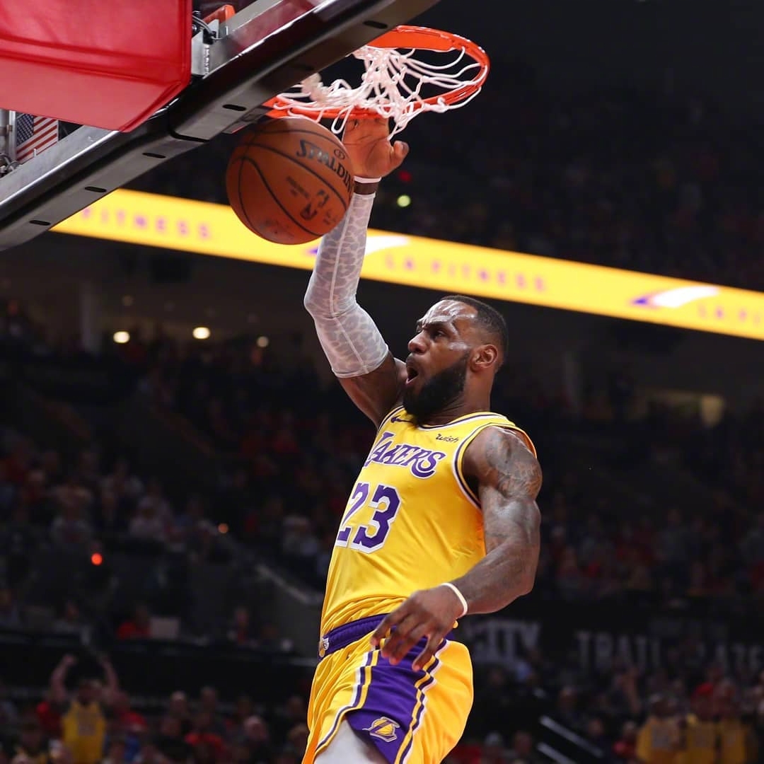 68分钟被换！利物浦1.5亿标王让斯洛特死心：5项数据挂零 评分6.5（踢满68分钟即被换！利物浦1.5亿标王令斯洛特失望：5项数据全零，评分仅6.5）