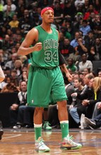 利物浦利用边路冲击打穿对手（利物浦两翼突击撕裂对手防线）